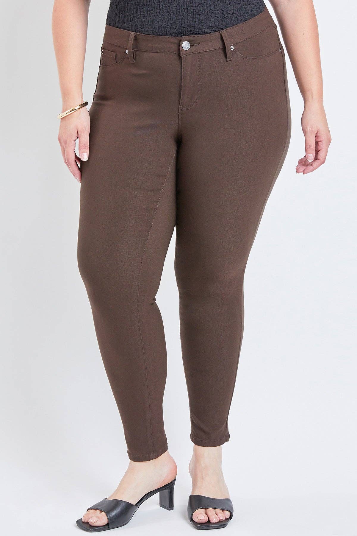 Junior Plus Size Hyperstretch Skinny Jean: SMOKE