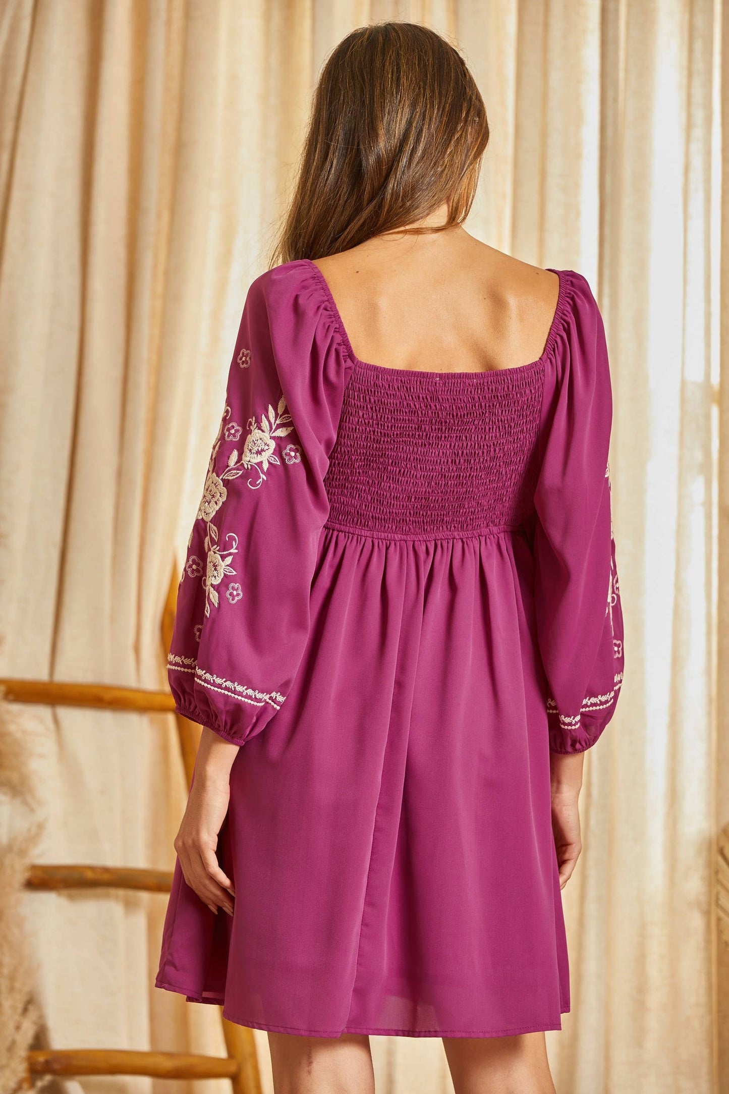 Fun Embroidered Dress / MAGENTA