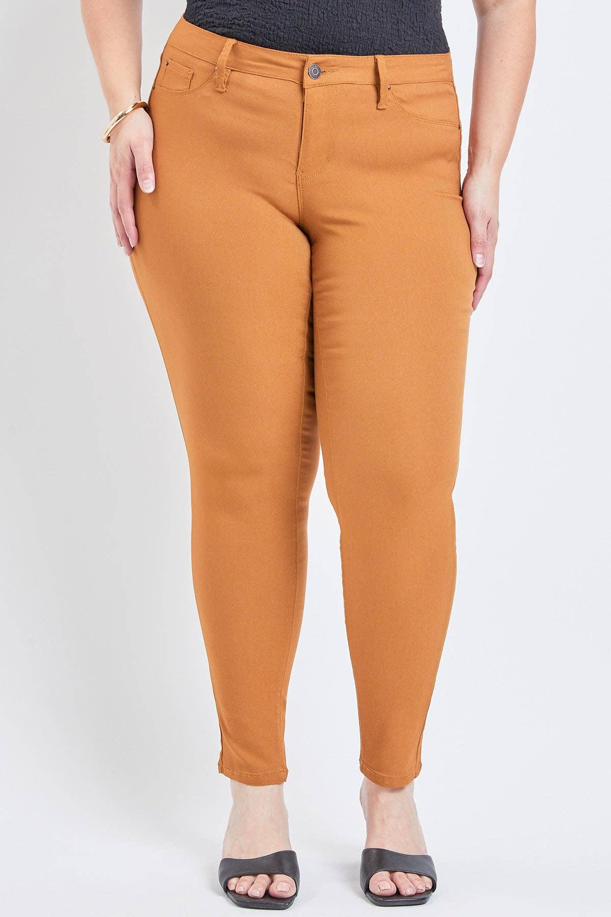 Junior Plus Size Hyperstretch Skinny Jean / JET SET