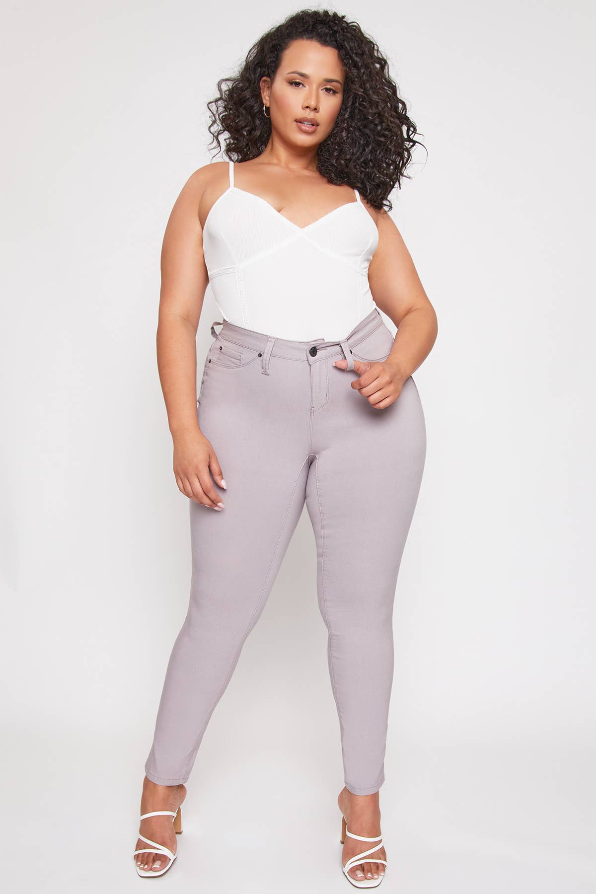Junior Plus Size Hyperstretch Skinny Jean / JET SET