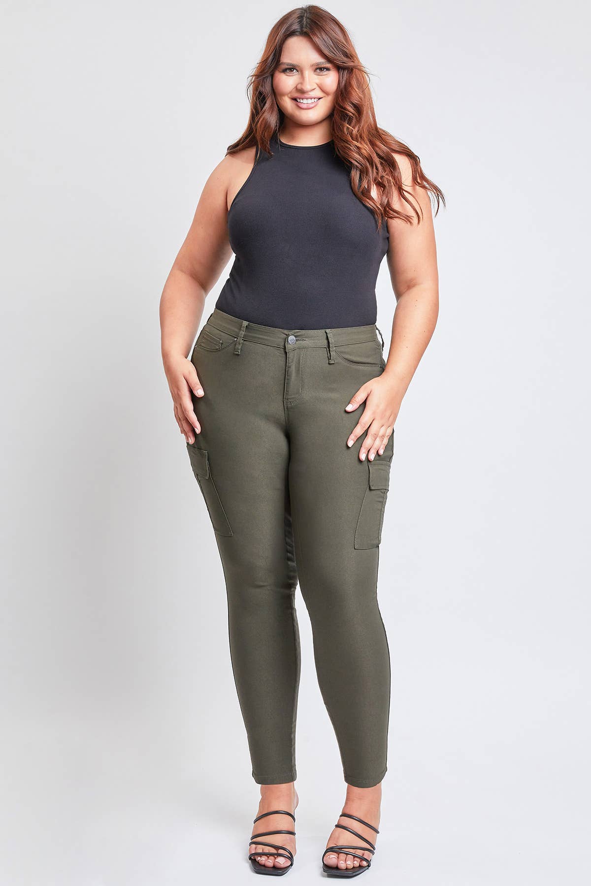 Junior Plus Hyperstretch Forever Color Cargo Jeans: Dark Olive