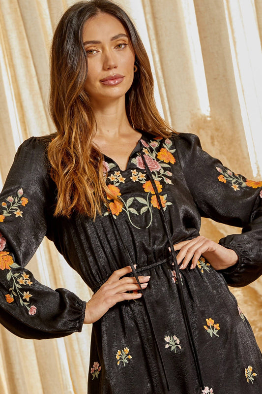 Floral Embroidery Maxi Dress: BLACK